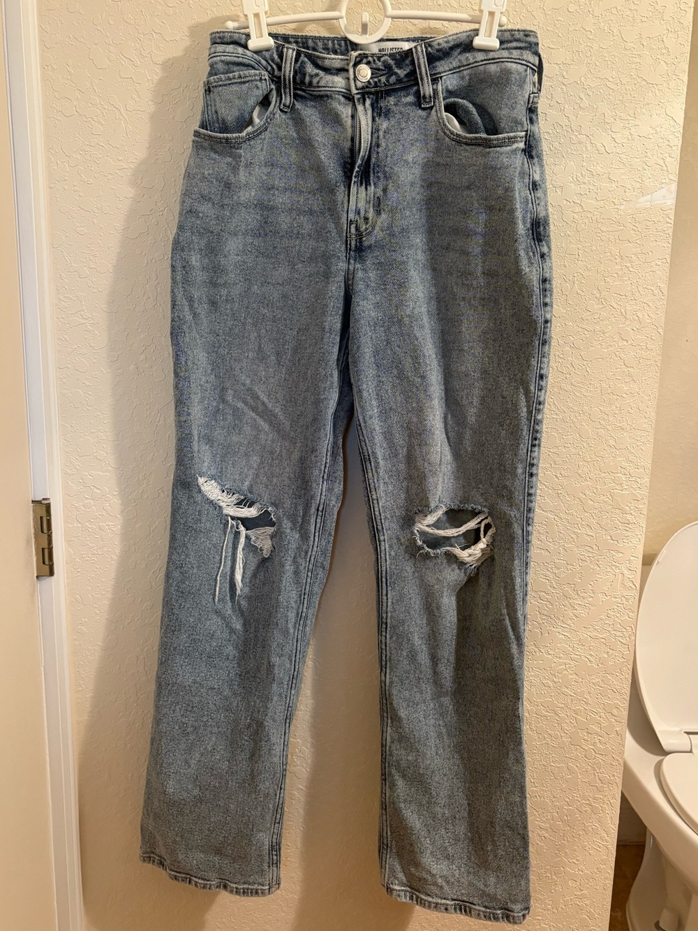 Hollister Distressed Boyfriend Jeans in Faded Blue